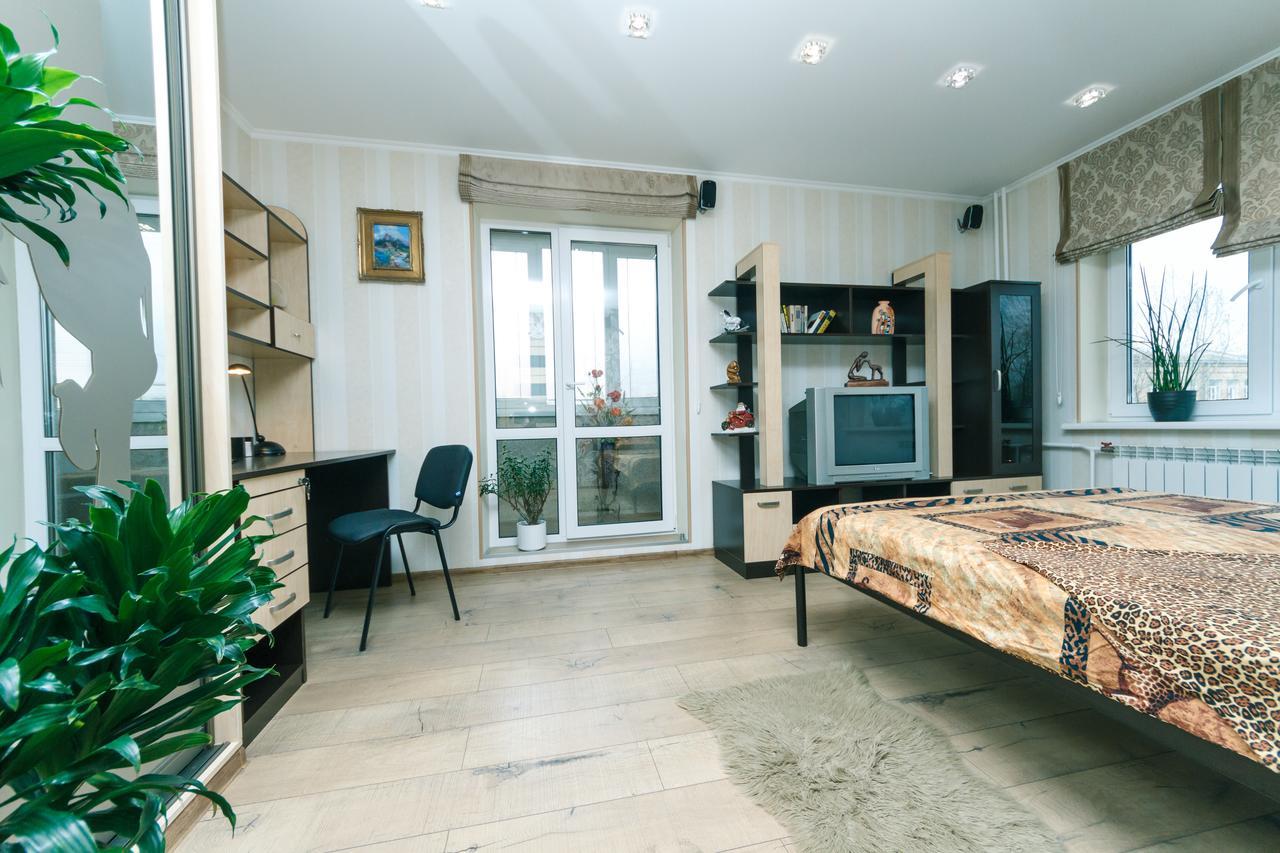Apartment On Sevastopolska Square Kiev Esterno foto